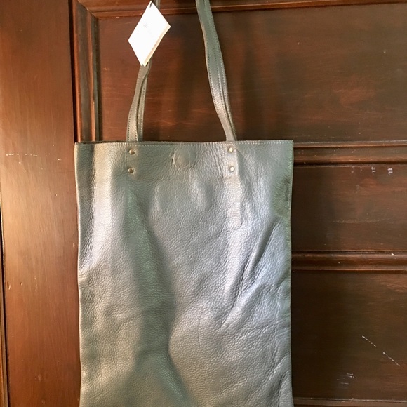 minimalist magazine tote - Picture 2 of 2